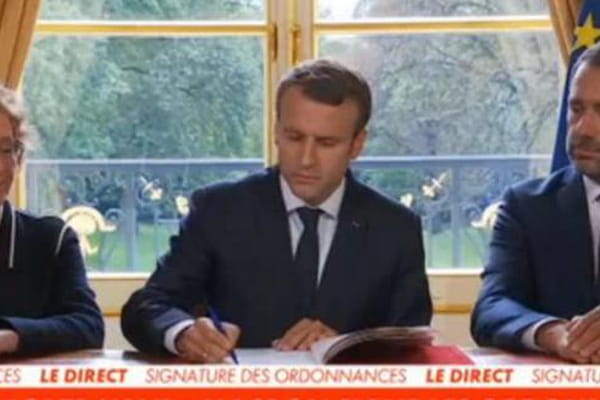 Les ordonnances signées - Réforme du travail ©CNEWS Les ordonnances signées - Réforme du travail ©CNEWS