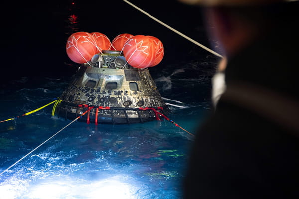 O&ugrave; a &eacute;t&eacute; r&eacute;cup&eacute;r&eacute;e la capsule Orion ? - Artemis 2 &copy;NASA/Joel Kowsky/AP/SIPA