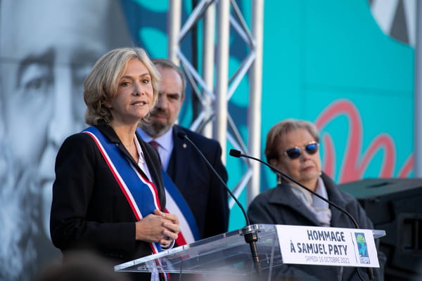 Valérie Pécresse veut supprimer 150 000 postes dans l'administration - Présidentielle 2022 ©ROMUALD MEIGNEUX/SIPA Valérie Pécresse veut supprimer 150 000 postes dans l'administration - Présidentielle 2022 ©ROMUALD MEIGNEUX/SIPA