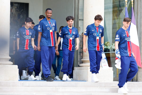 La sortie de l'Élysée ! - Défilé du PSG à Paris © La sortie de l'Élysée ! - Défilé du PSG à Paris ©