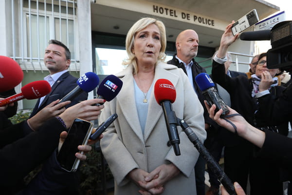 Marine Le Pen veut "revenir sur la culture du laxisme" - Marine Le Pen - Présidentielle 2022 ©SICCOLI PATRICK/SIPA Marine Le Pen veut "revenir sur la culture du laxisme" - Marine Le Pen - Présidentielle 2022 ©SICCOLI PATRICK/SIPA