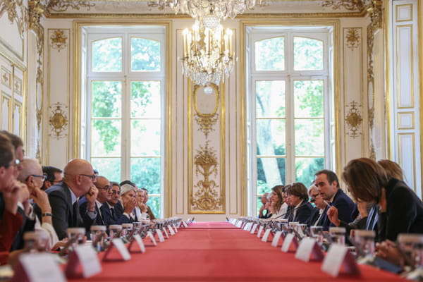 Le gouvernement réuni rue de Varenne - Gouvernement Lecornu 2 ©