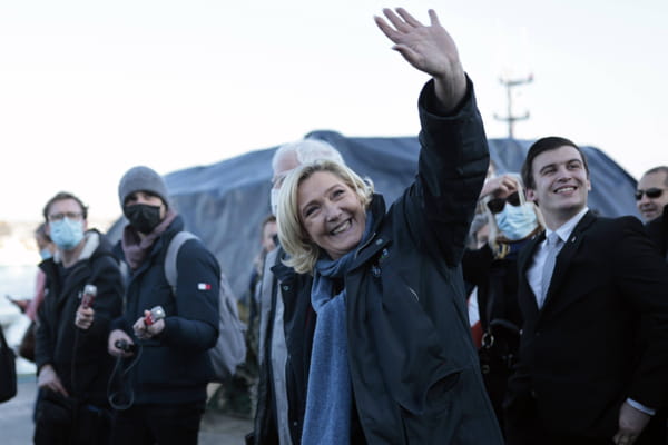 Opportunisme, courage, sécurité, l'image politique contrastée de Marine Le Pen - Marine Le Pen ©Jeremias Gonzalez/AP/SIPA Opportunisme, courage, sécurité, l'image politique contrastée de Marine Le Pen - Marine Le Pen ©Jeremias Gonzalez/AP/SIPA