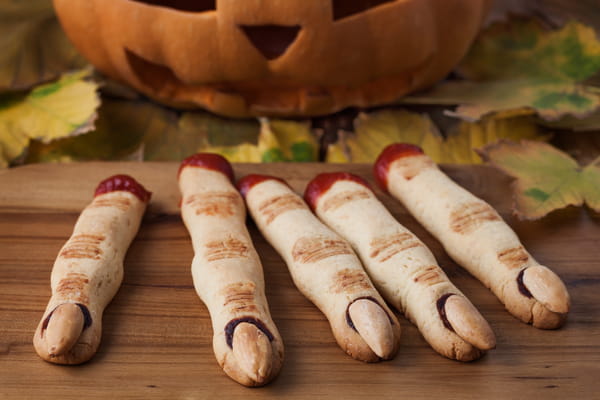 Les Doigts de Sorcière, la recette facile et tendance d'Halloween - Halloween ©GreenArt / Adobe Stock Les Doigts de Sorcière, la recette facile et tendance d'Halloween - Halloween ©GreenArt / Adobe Stock